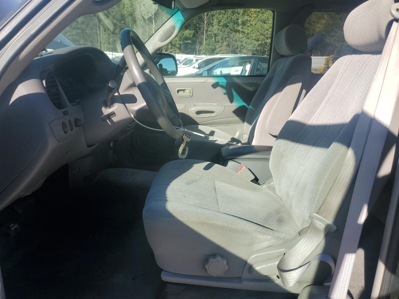 2002 TOYOTA TUNDRA