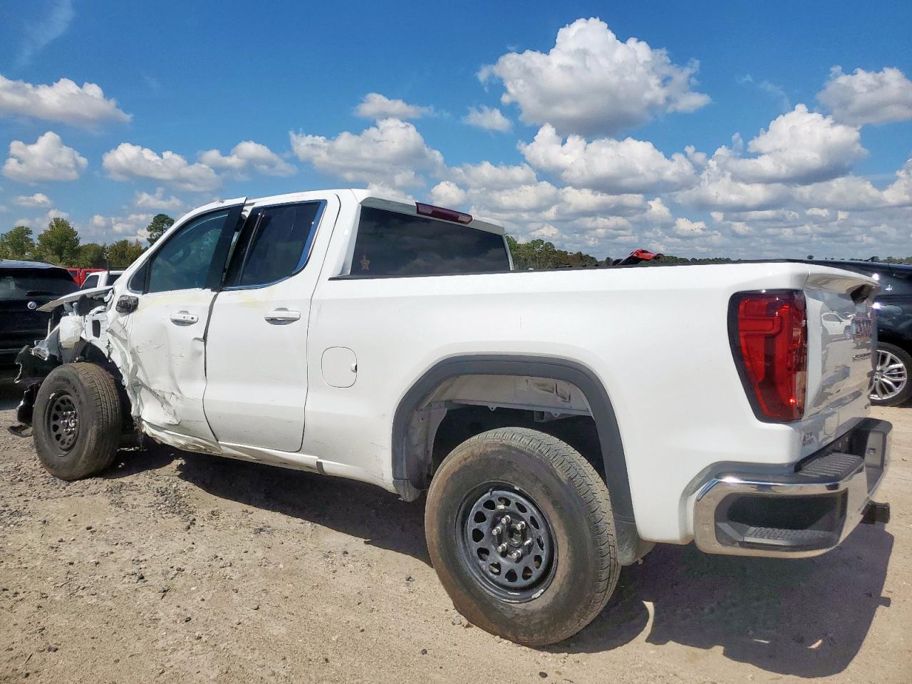 2024 GMC Sierra