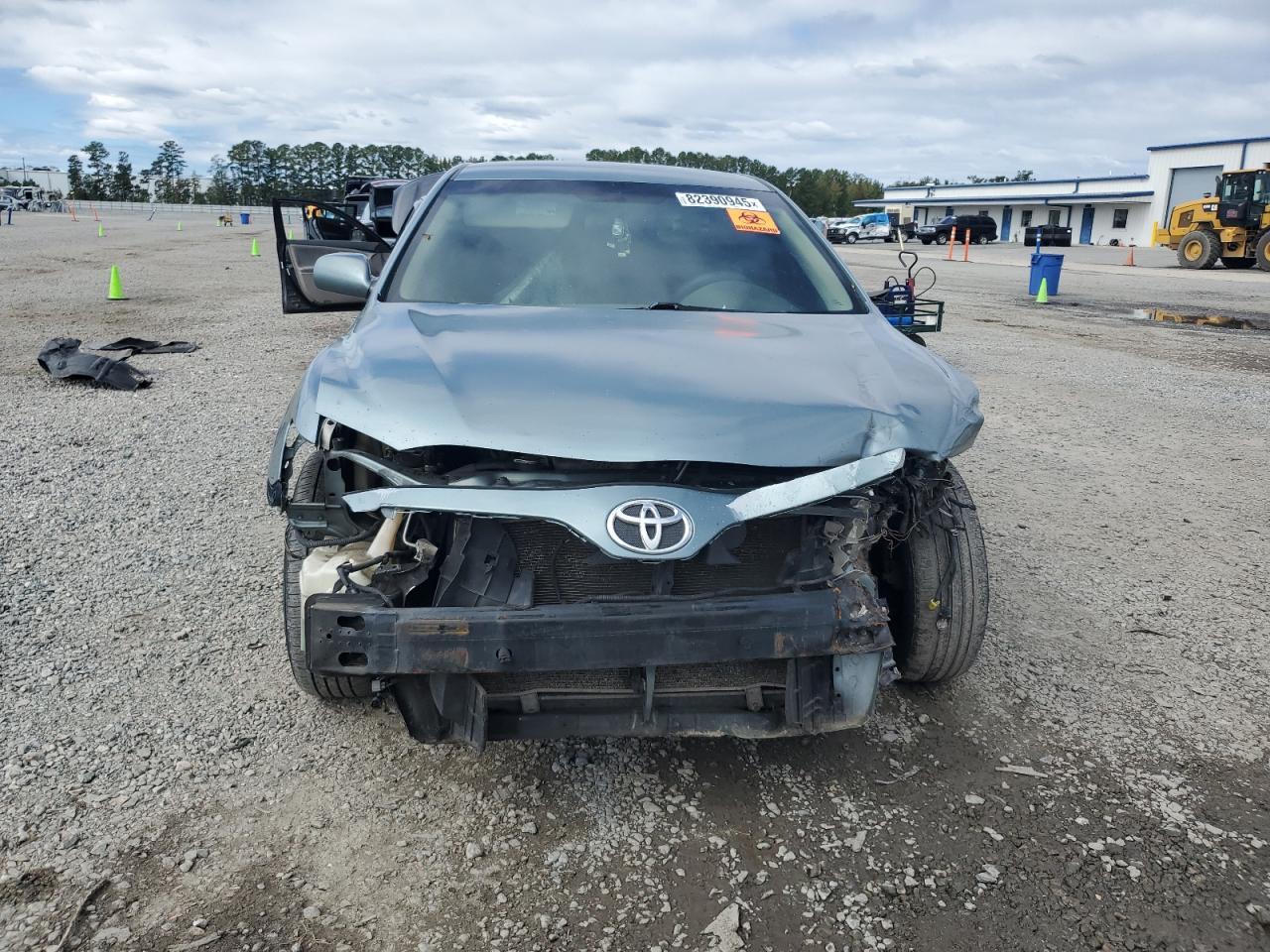 2011 TOYOTA CAMRY
