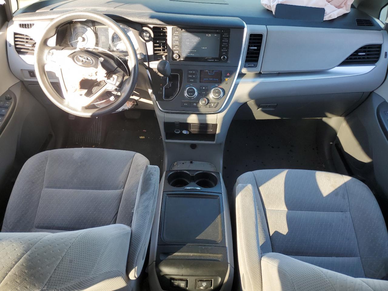 2018 TOYOTA SIENNA
