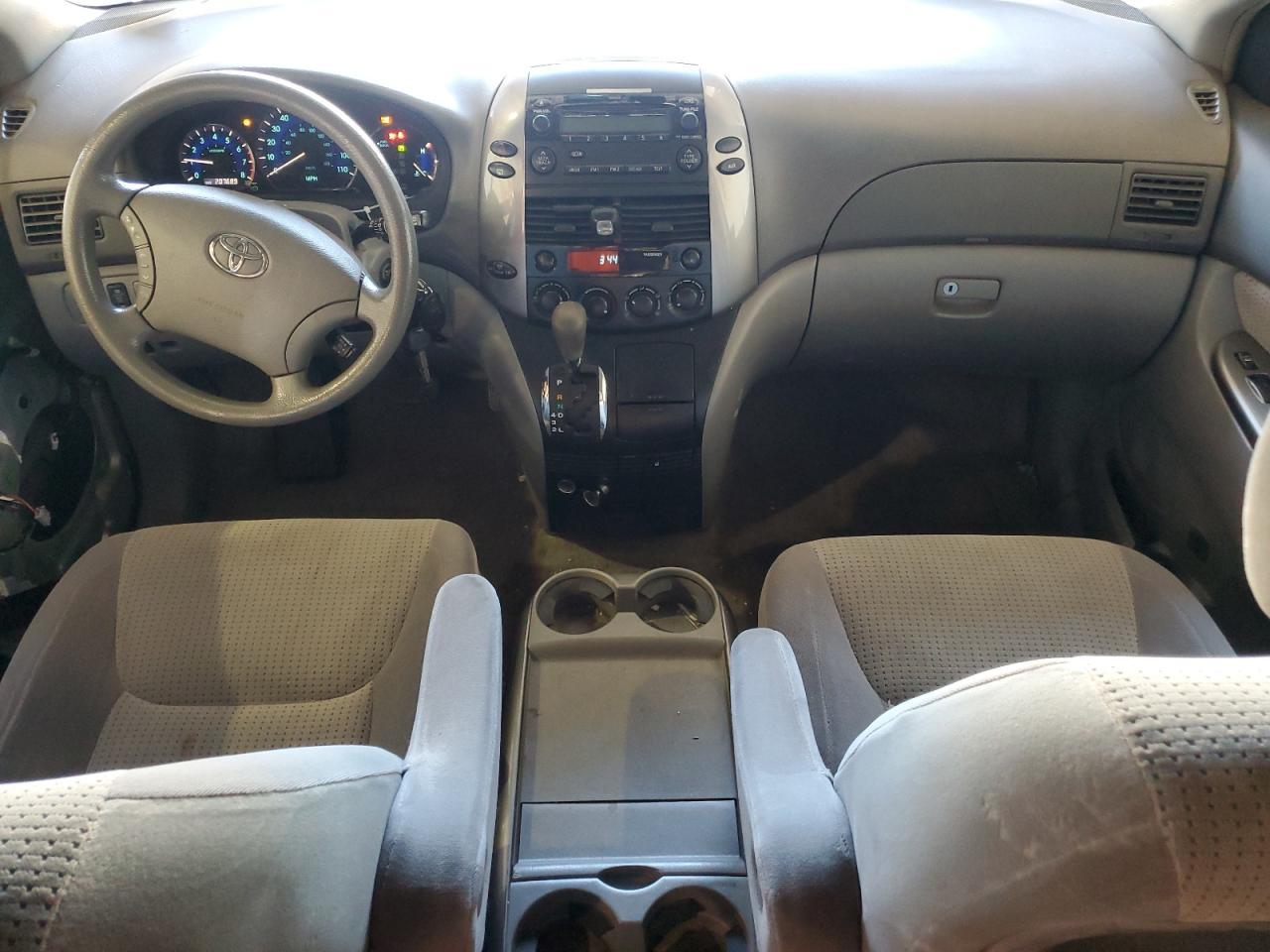 2008 TOYOTA SIENNA