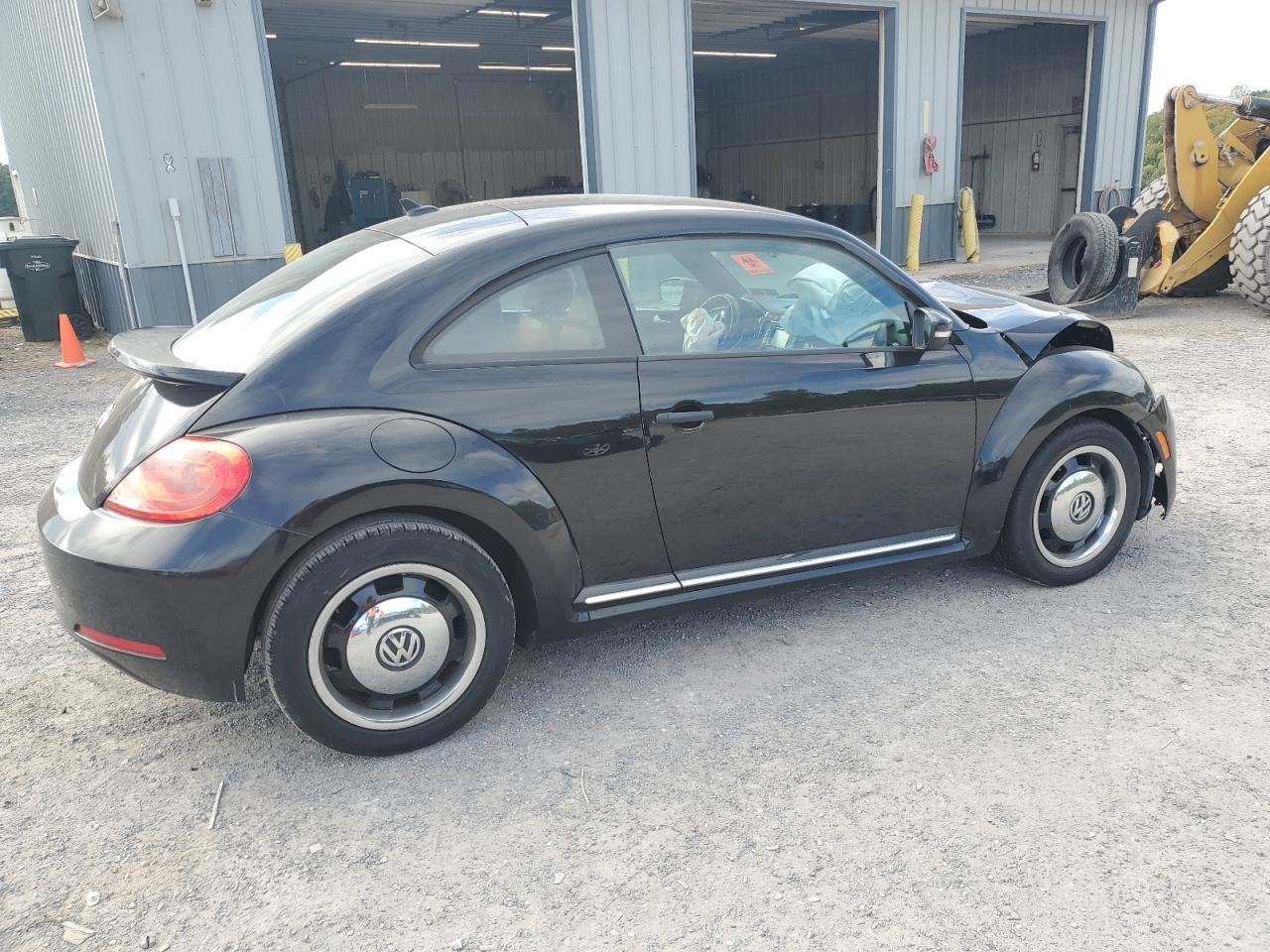 2015 VOLKSWAGEN Beetle