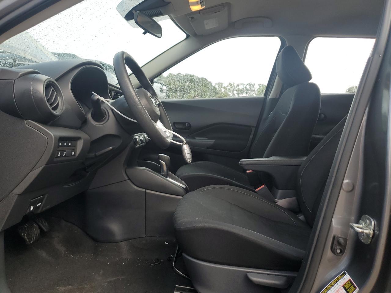 2021 NISSAN KICKS
