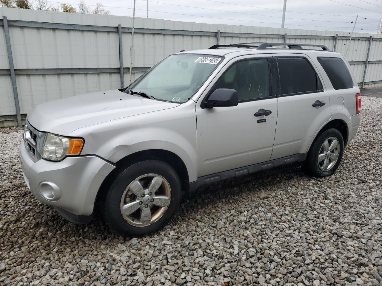 2010 FORD ESCAPE