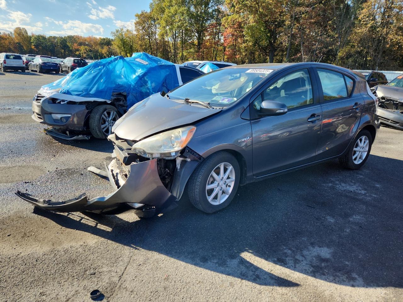 2013 TOYOTA Prius c