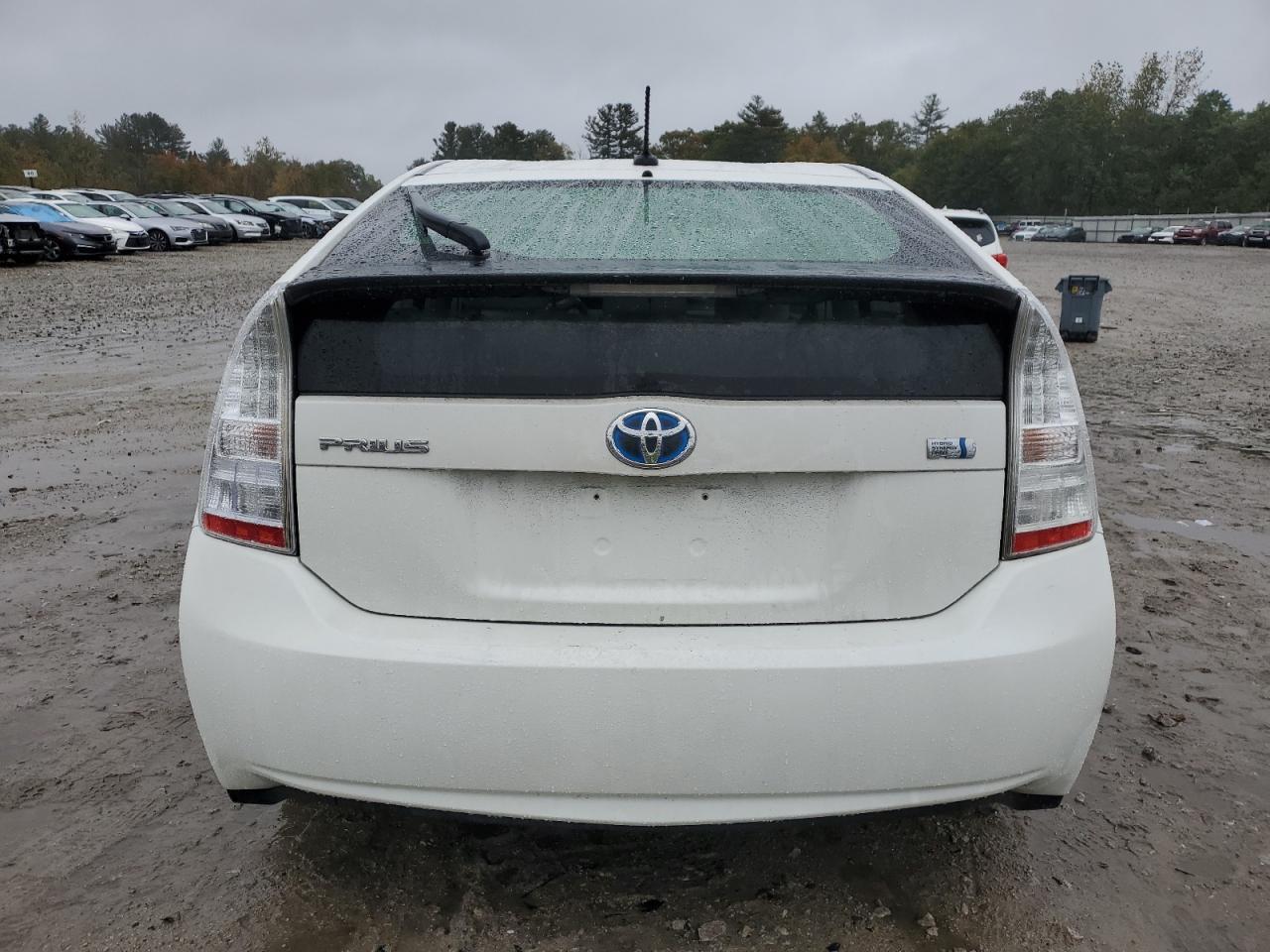 2011 TOYOTA PRIUS