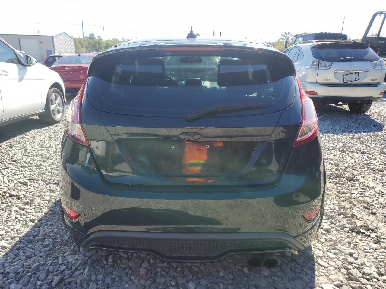 2015 FORD Fiesta