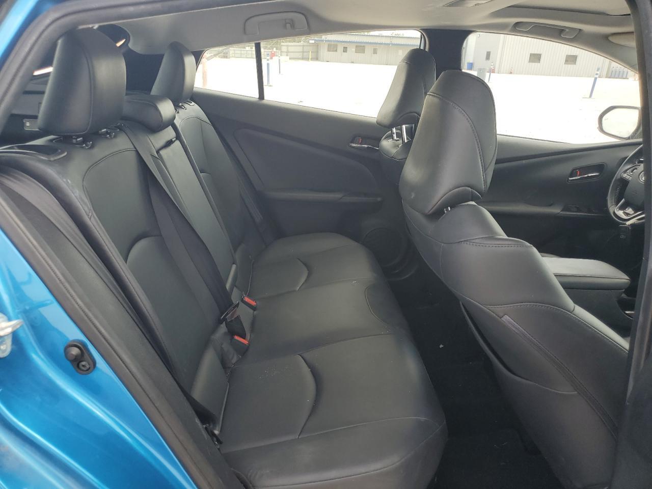 2020 TOYOTA PRIUS