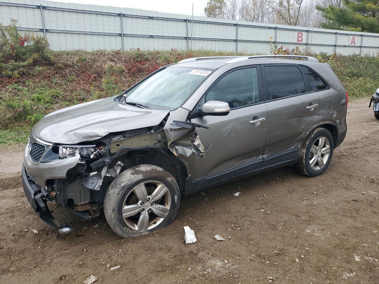 2013 KIA SORENTO