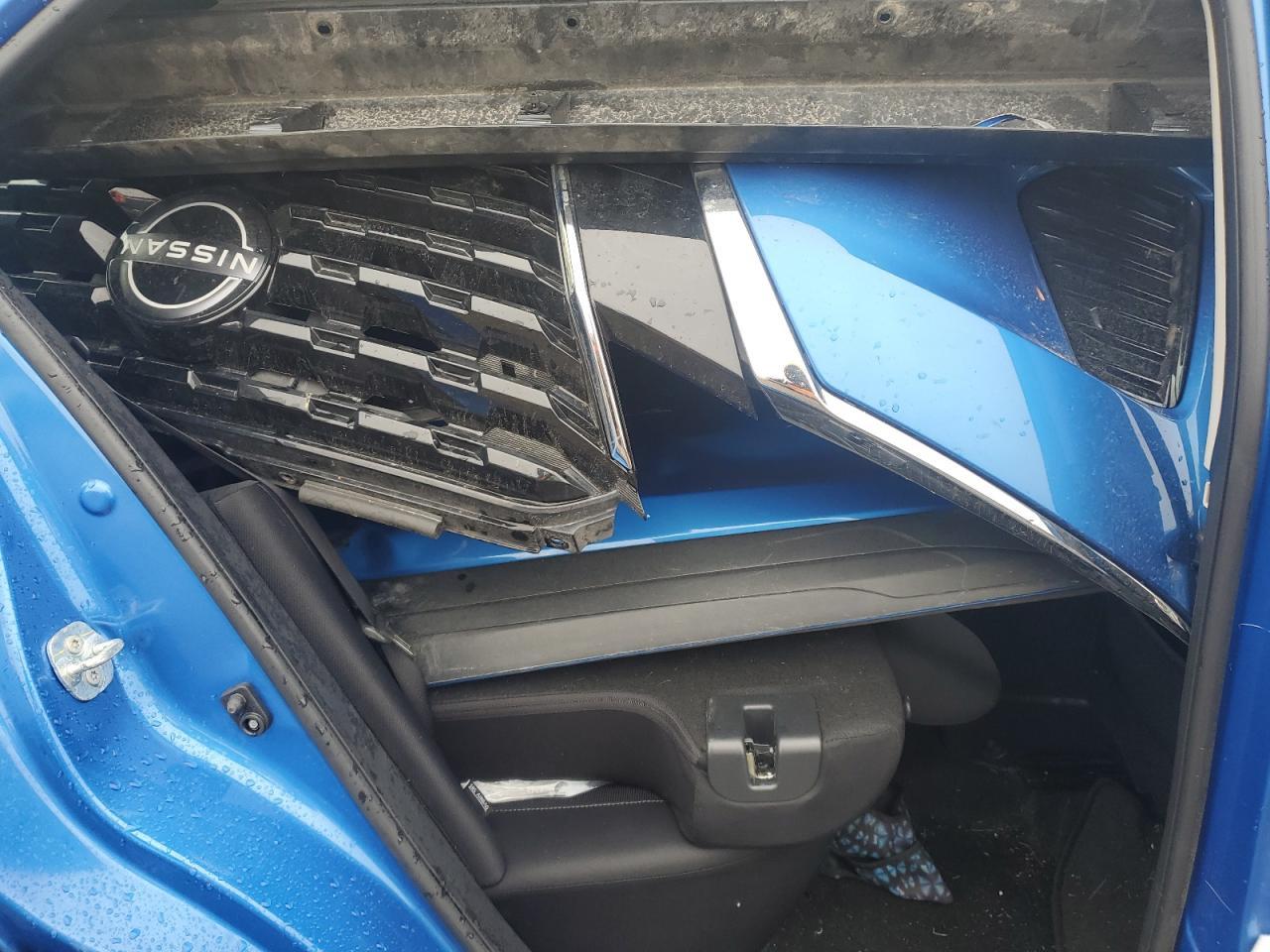 2023 NISSAN KICKS