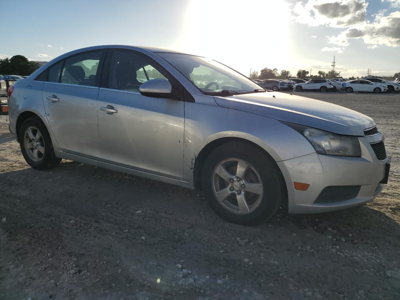 2011 CHEVROLET CRUZE