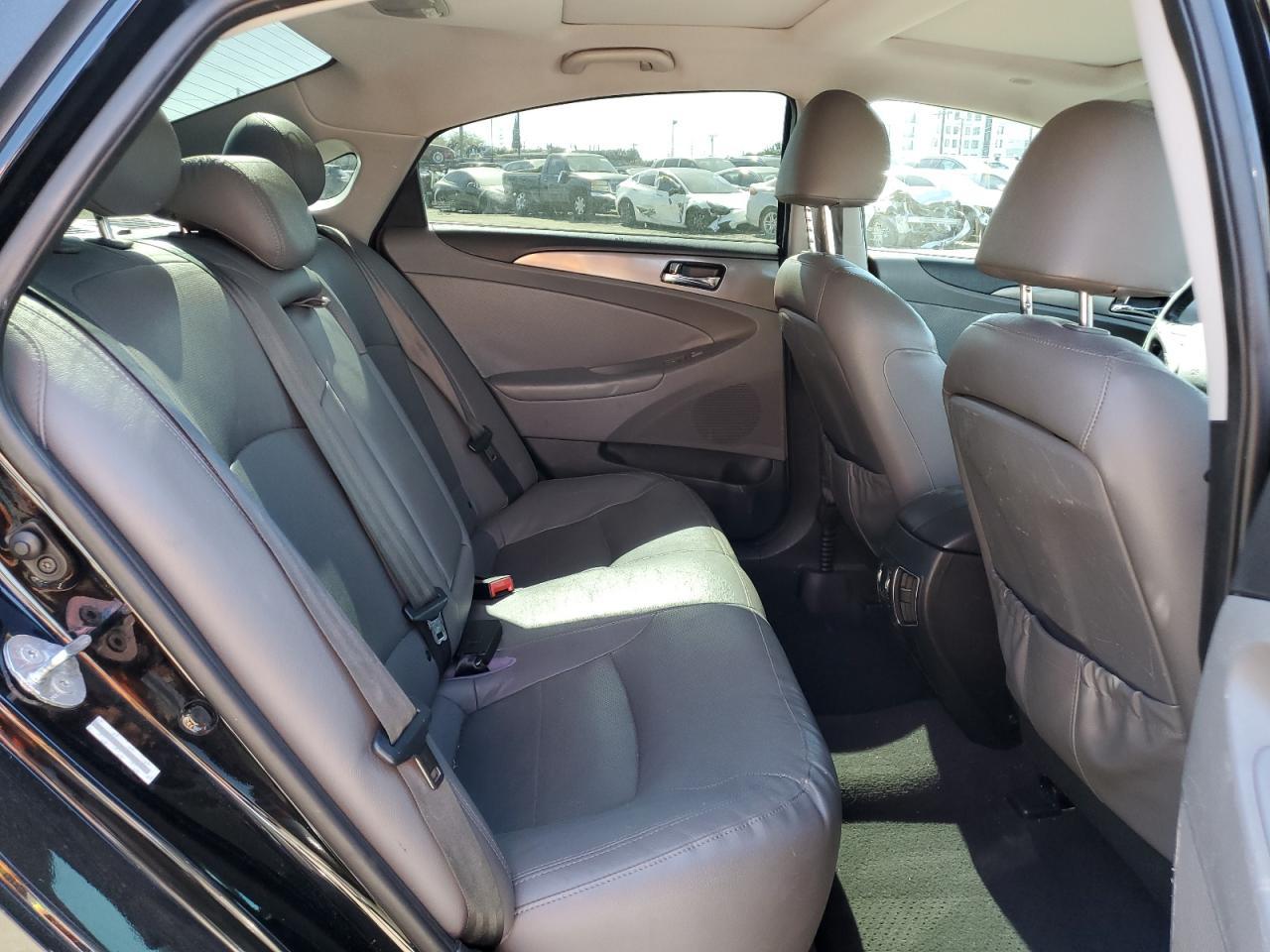 2013 HYUNDAI SONATA