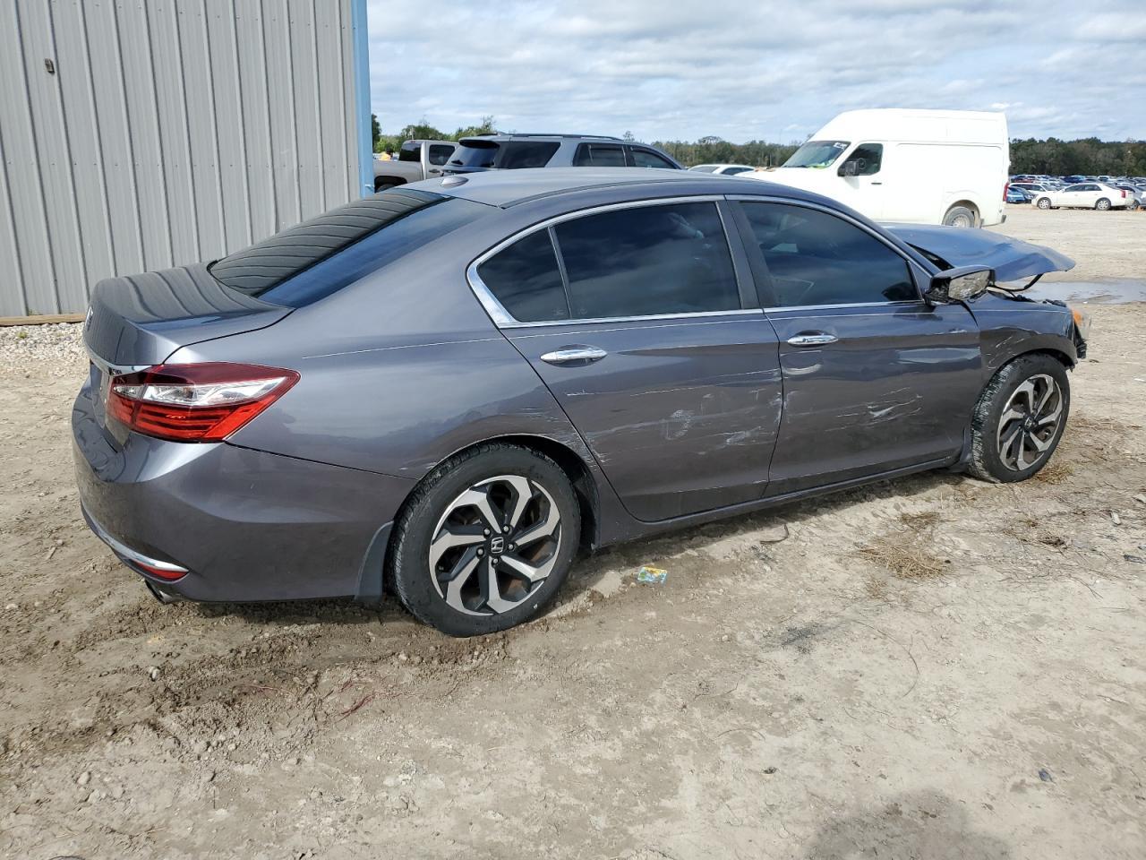 2017 HONDA ACCORD