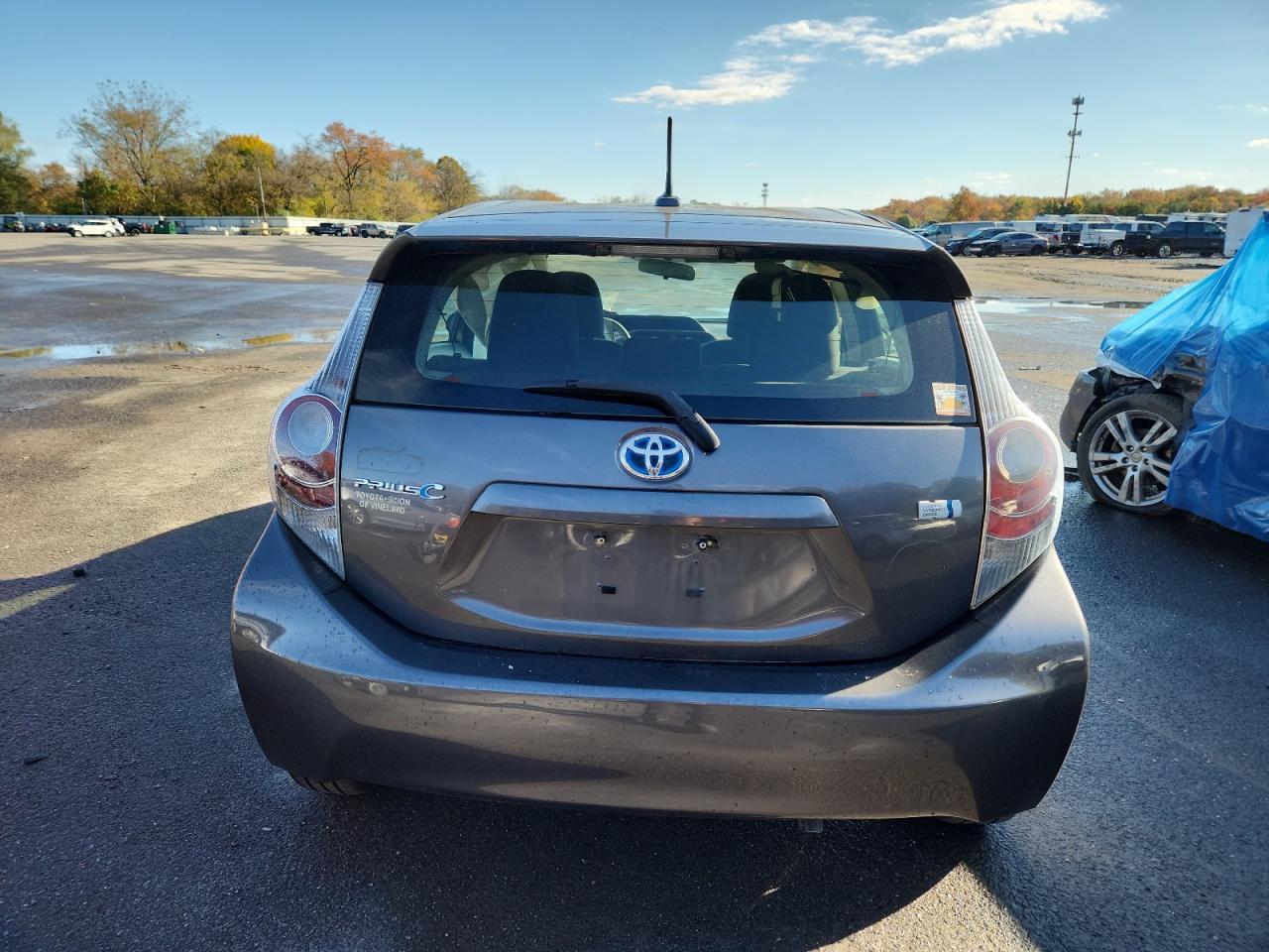 2013 TOYOTA Prius c