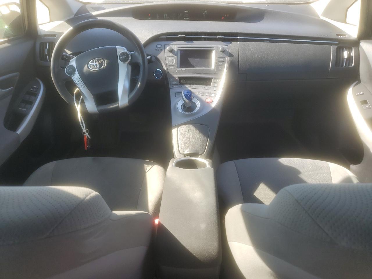 2012 TOYOTA PRIUS