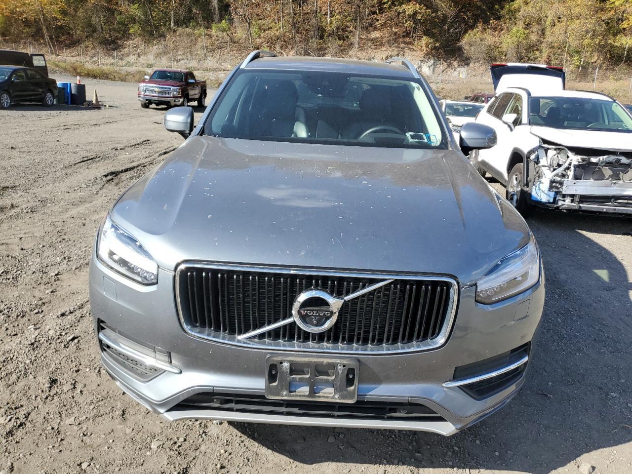 2019 VOLVO XC90
