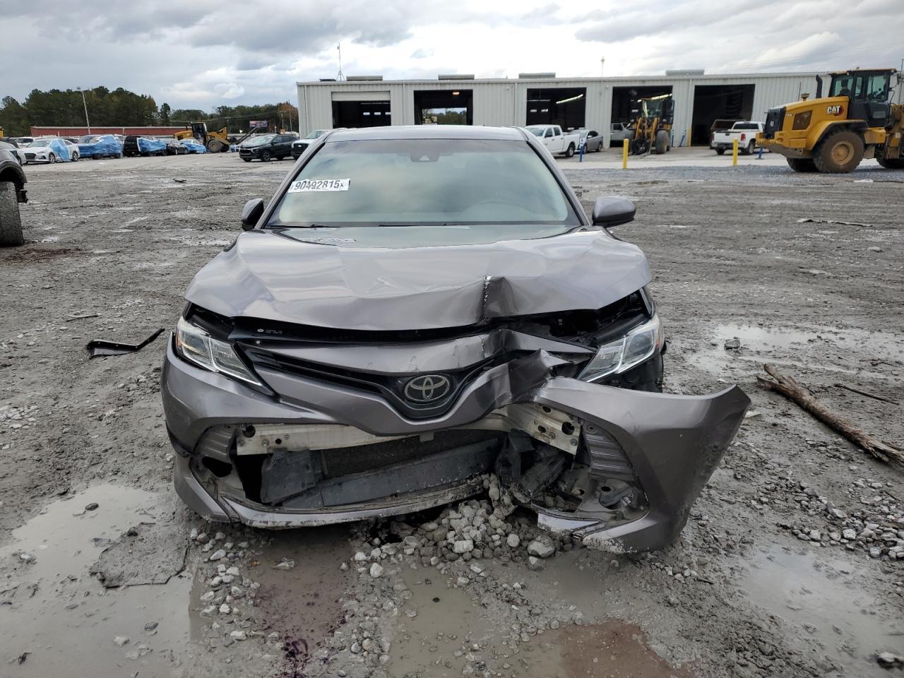 2018 TOYOTA CAMRY