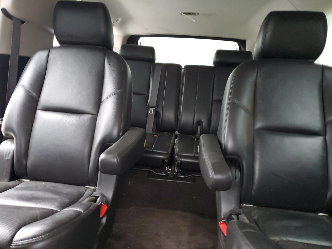 2012 CHEVROLET Suburban