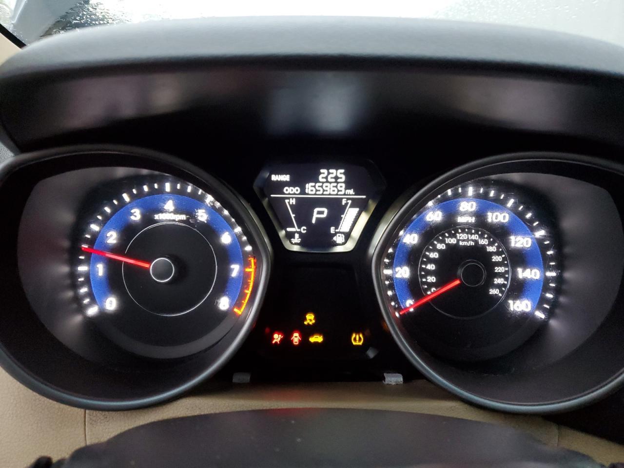 2011 HYUNDAI ELANTRA