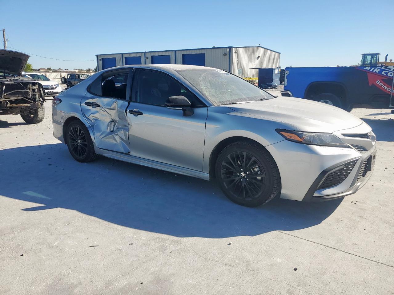 2022 TOYOTA CAMRY