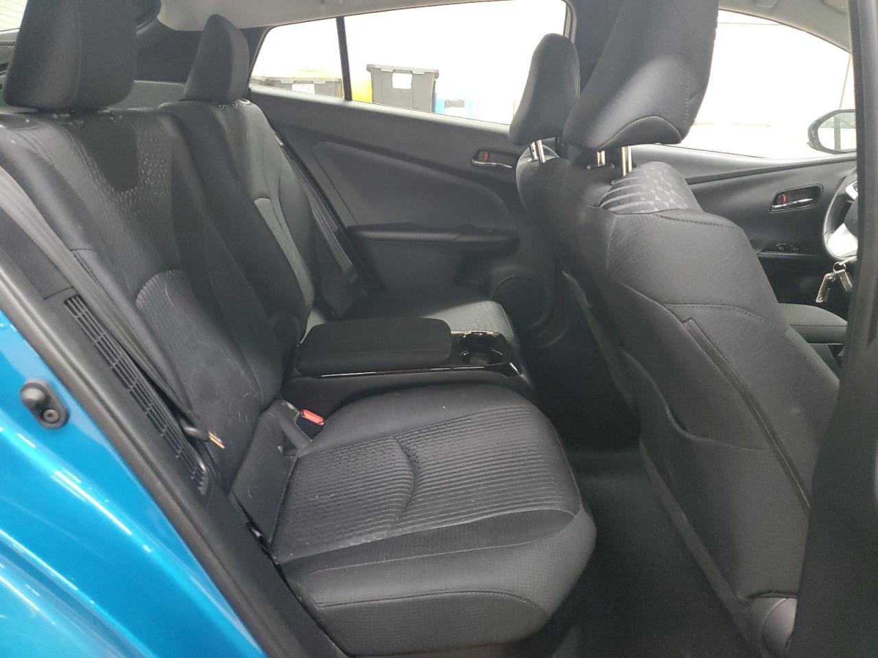 2017 TOYOTA Prius Prime