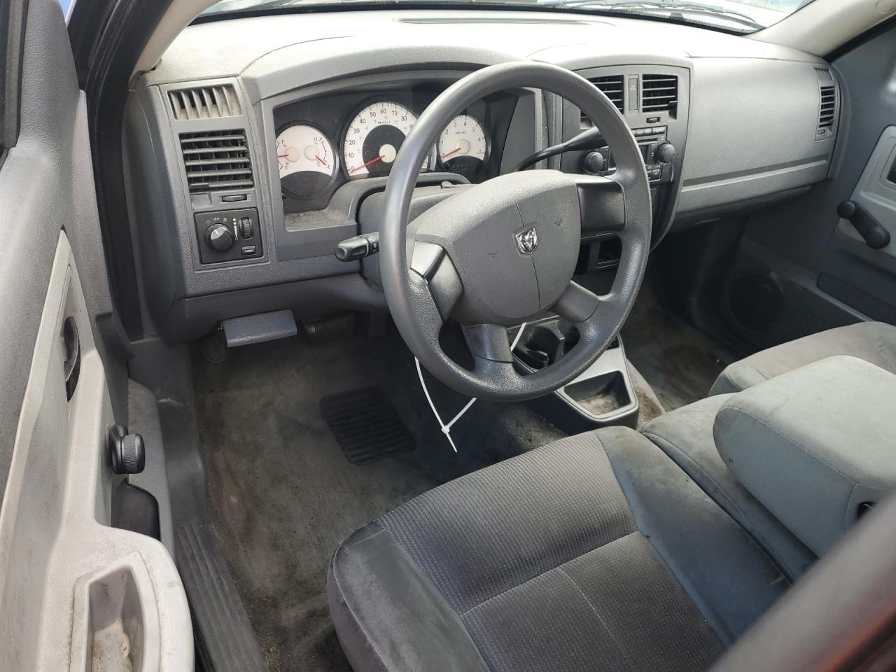 2005 DODGE Dakota