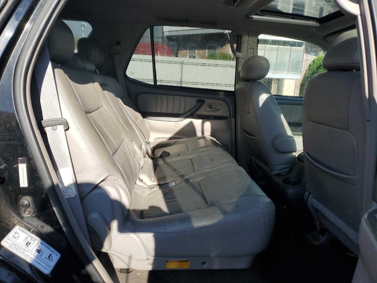 2003 TOYOTA Sequoia