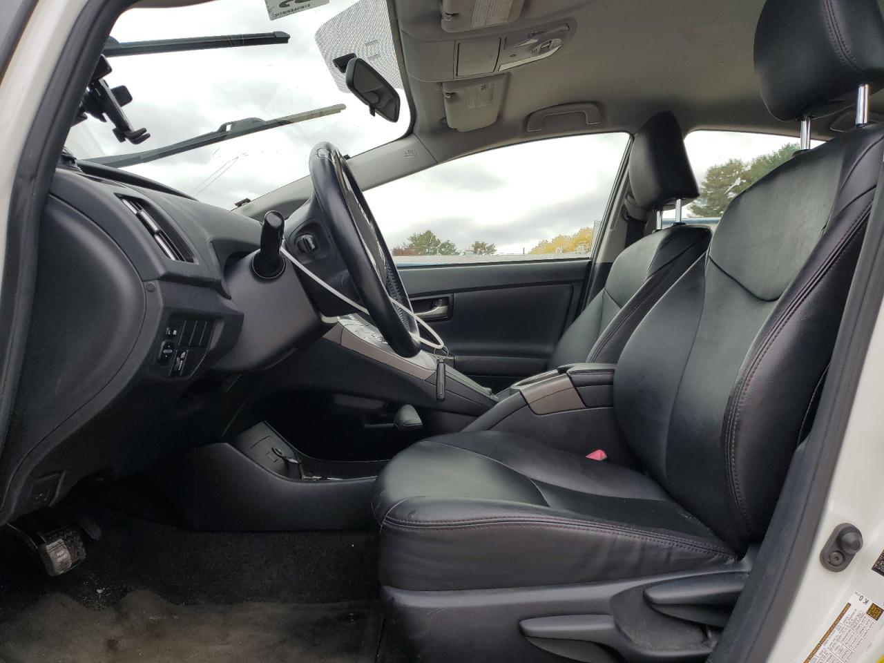 2013 TOYOTA PRIUS