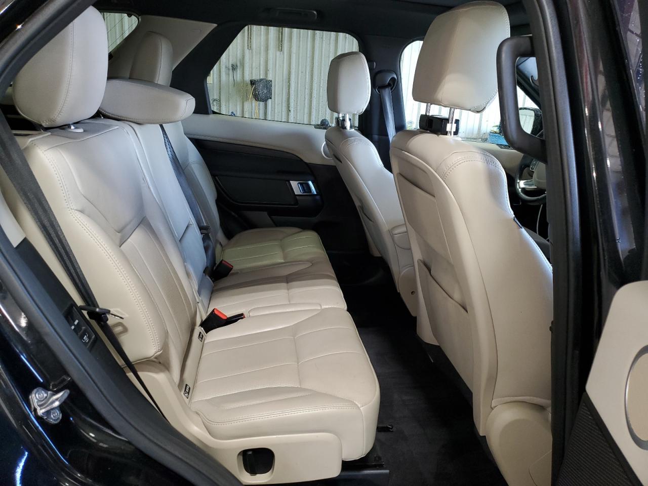 2018 LAND ROVER Discovery