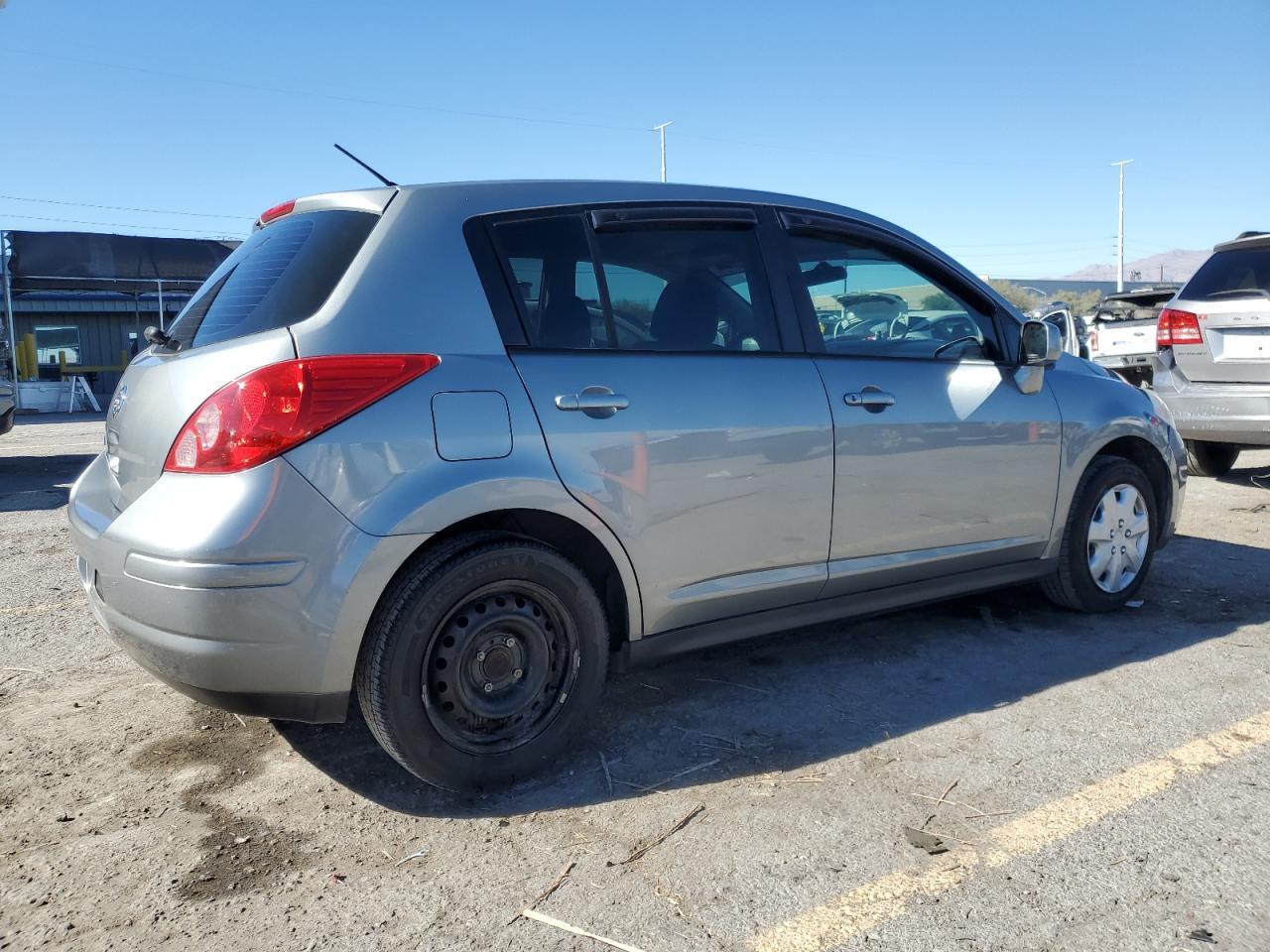 2009 NISSAN VERSA