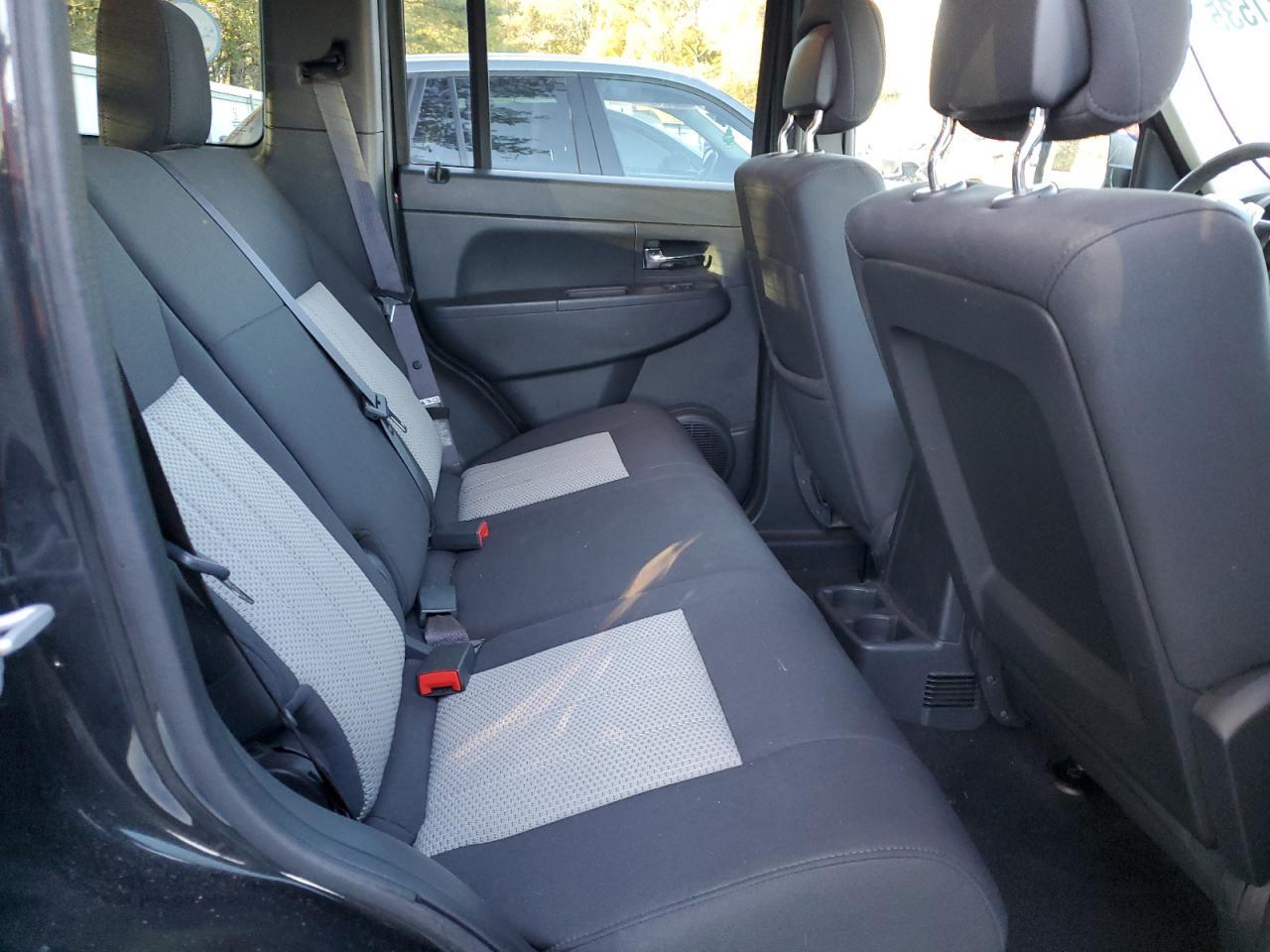 2010 JEEP Liberty
