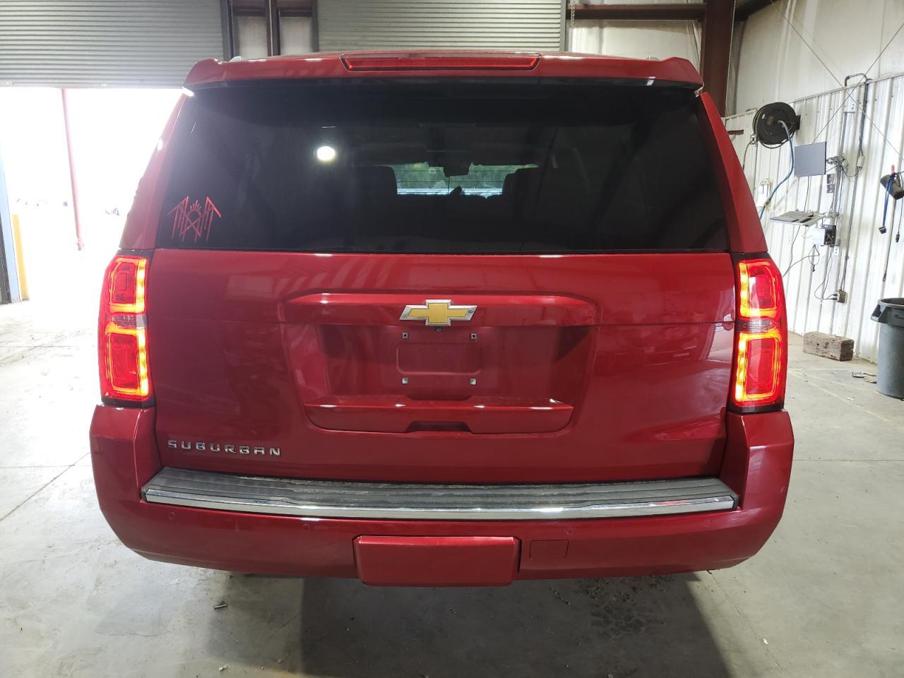2015 CHEVROLET Suburban