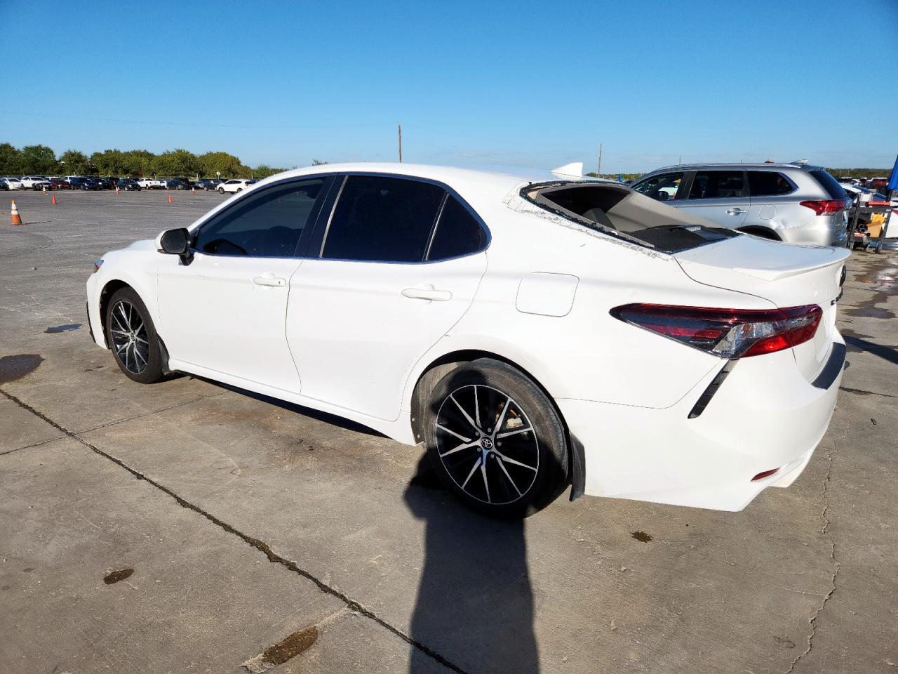 2022 TOYOTA CAMRY