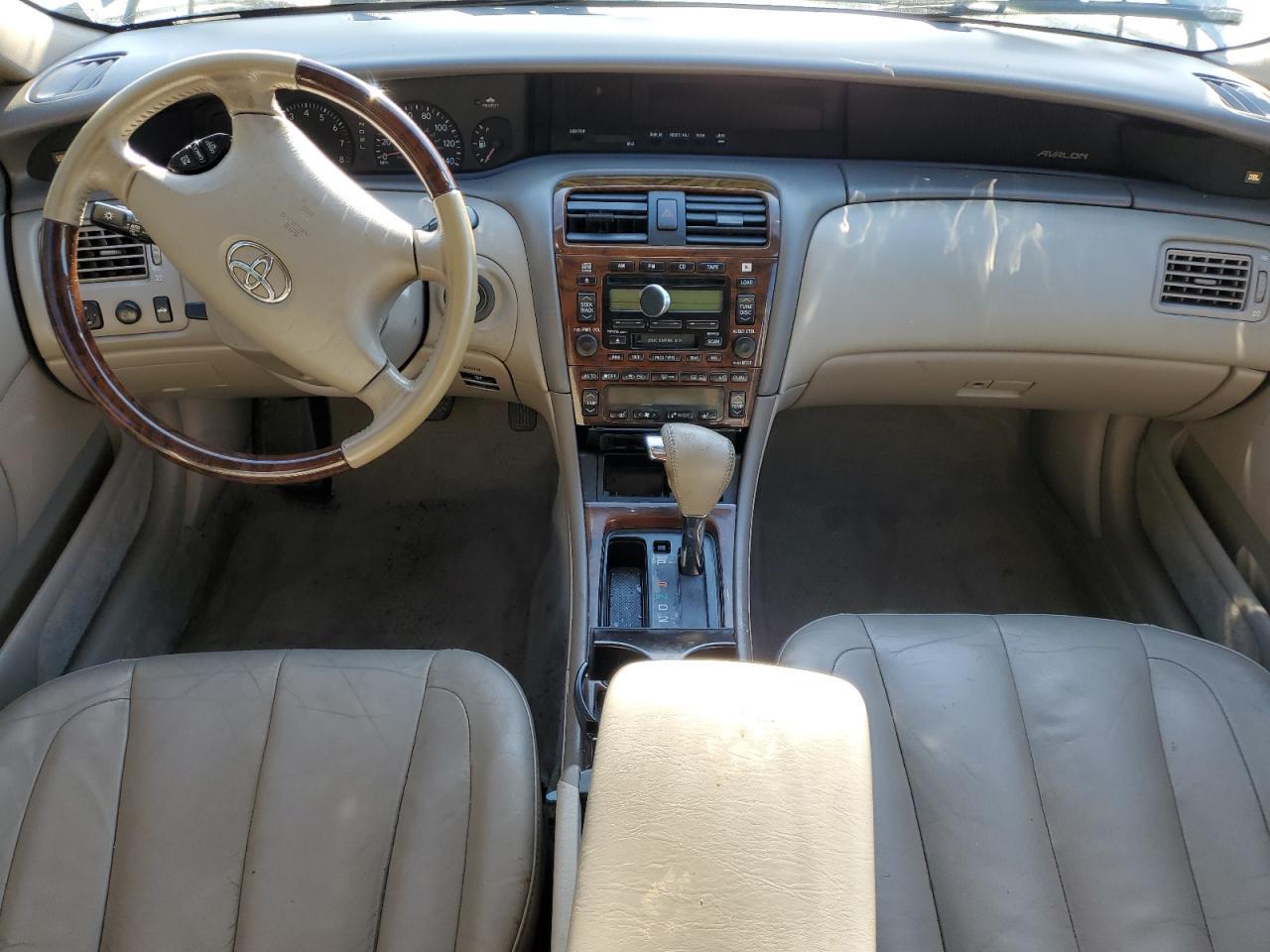 2004 TOYOTA Avalon