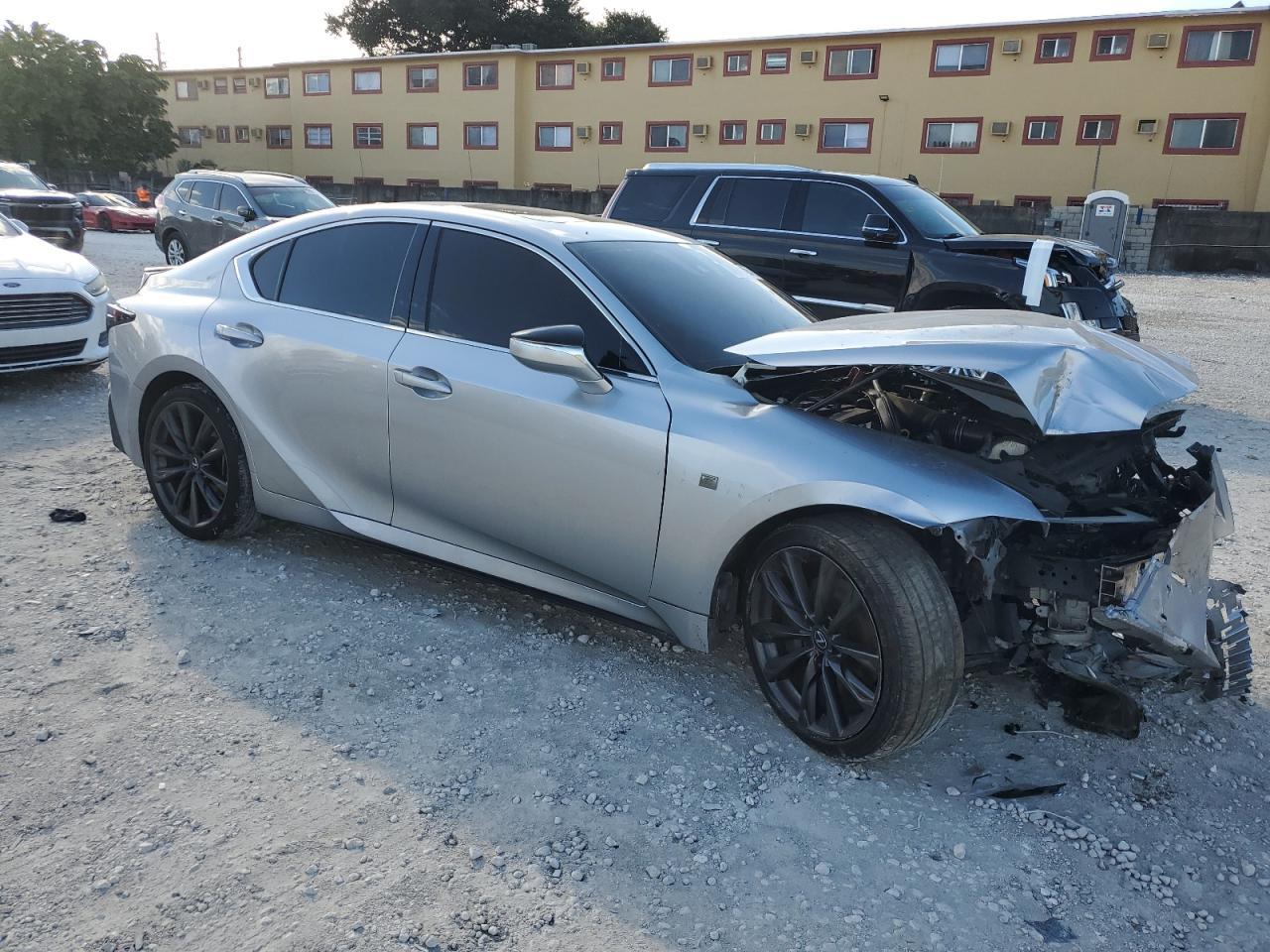 2023 LEXUS Is