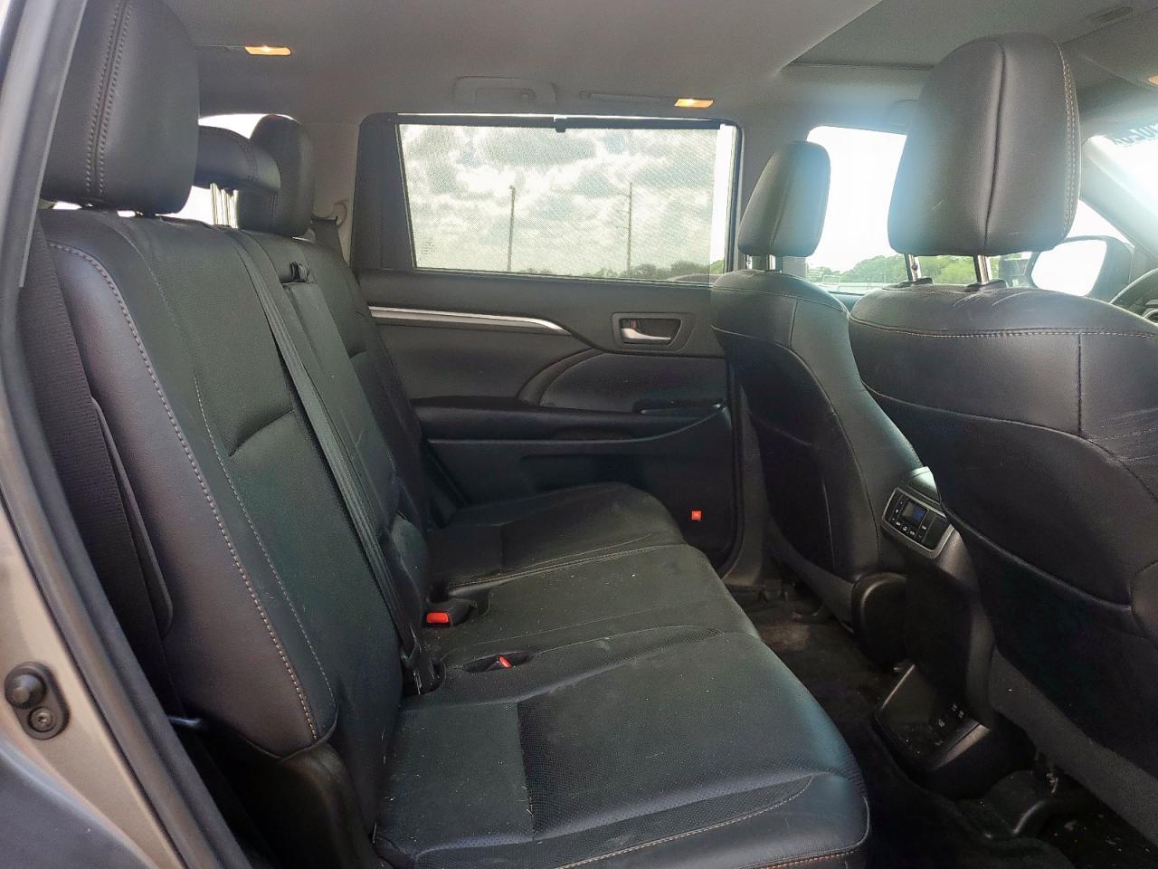 2017 TOYOTA HIGHLANDER