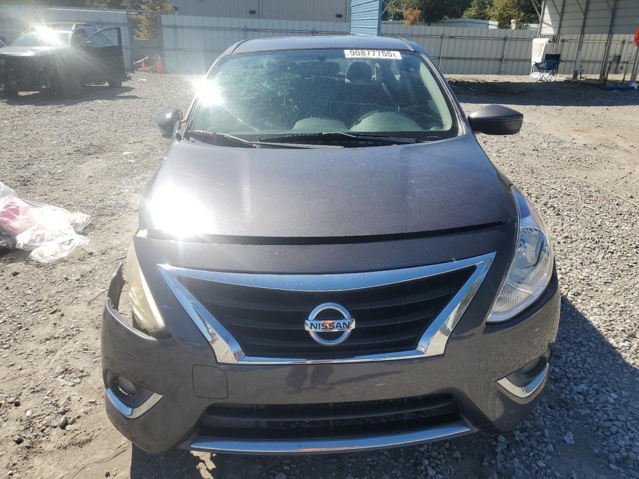 2015 NISSAN VERSA