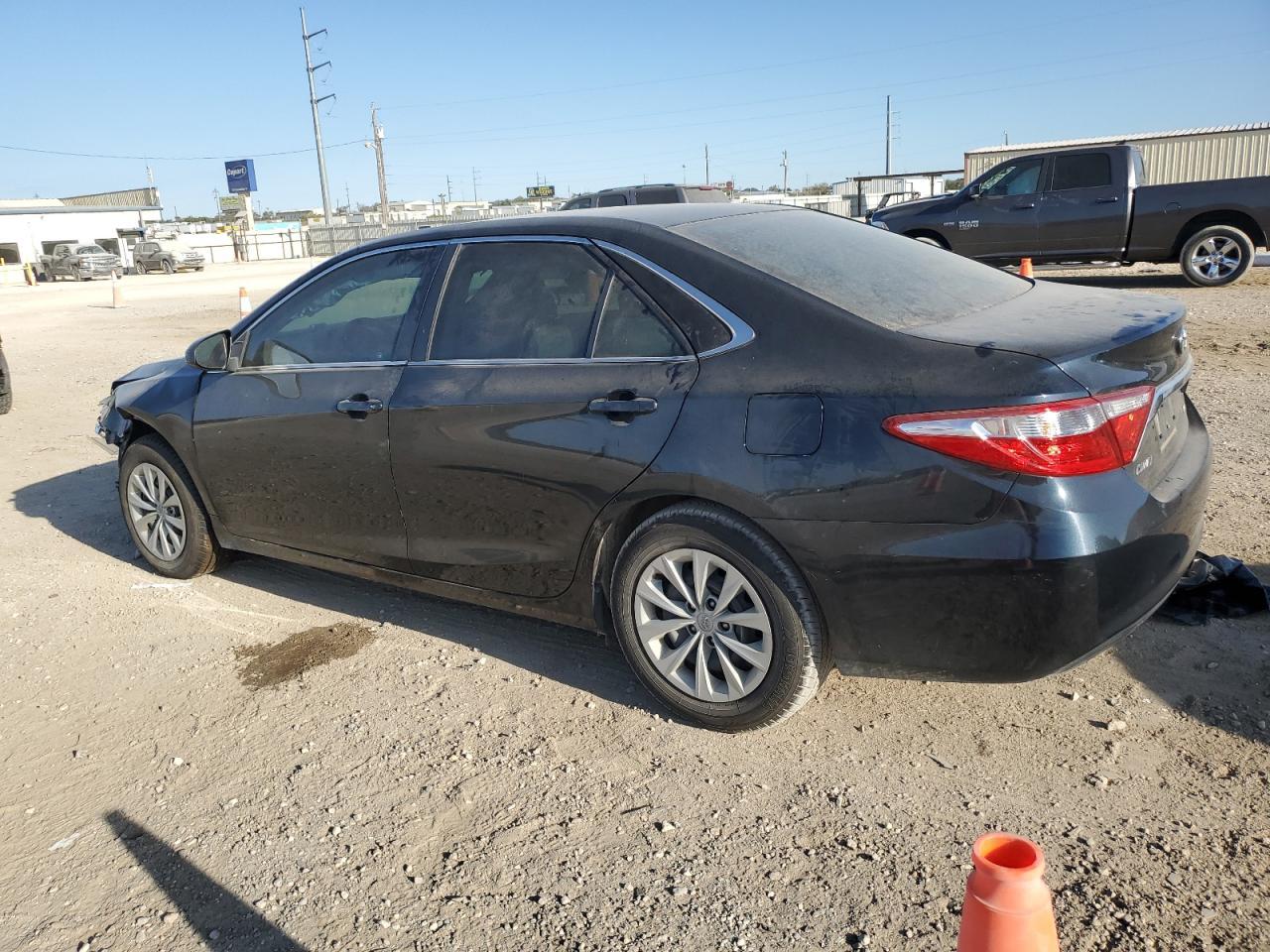 2017 TOYOTA CAMRY