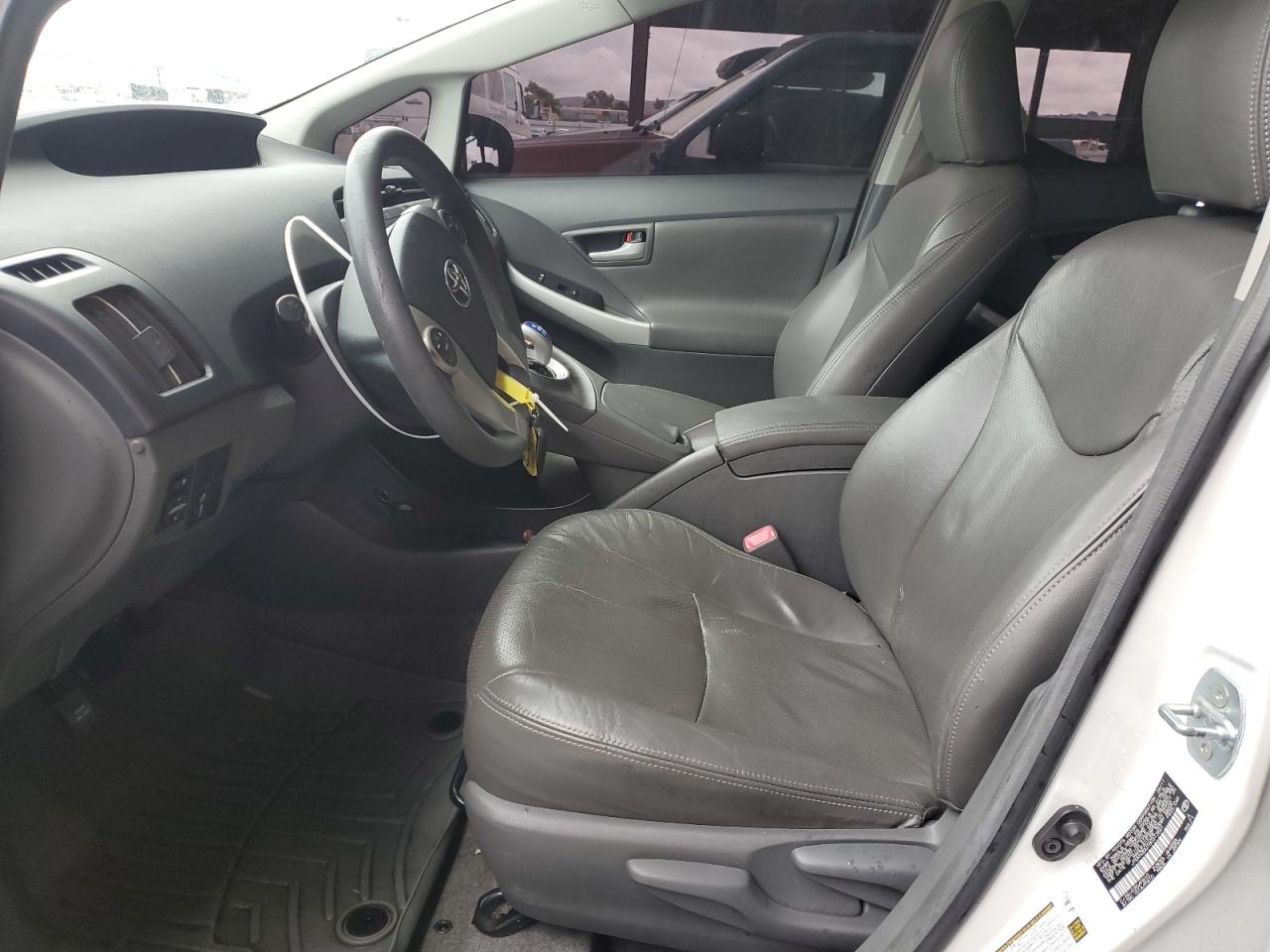 2011 TOYOTA PRIUS