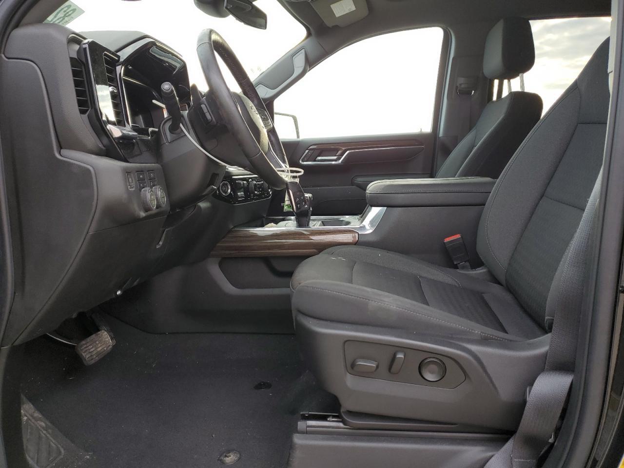 2023 CHEVROLET Silverado