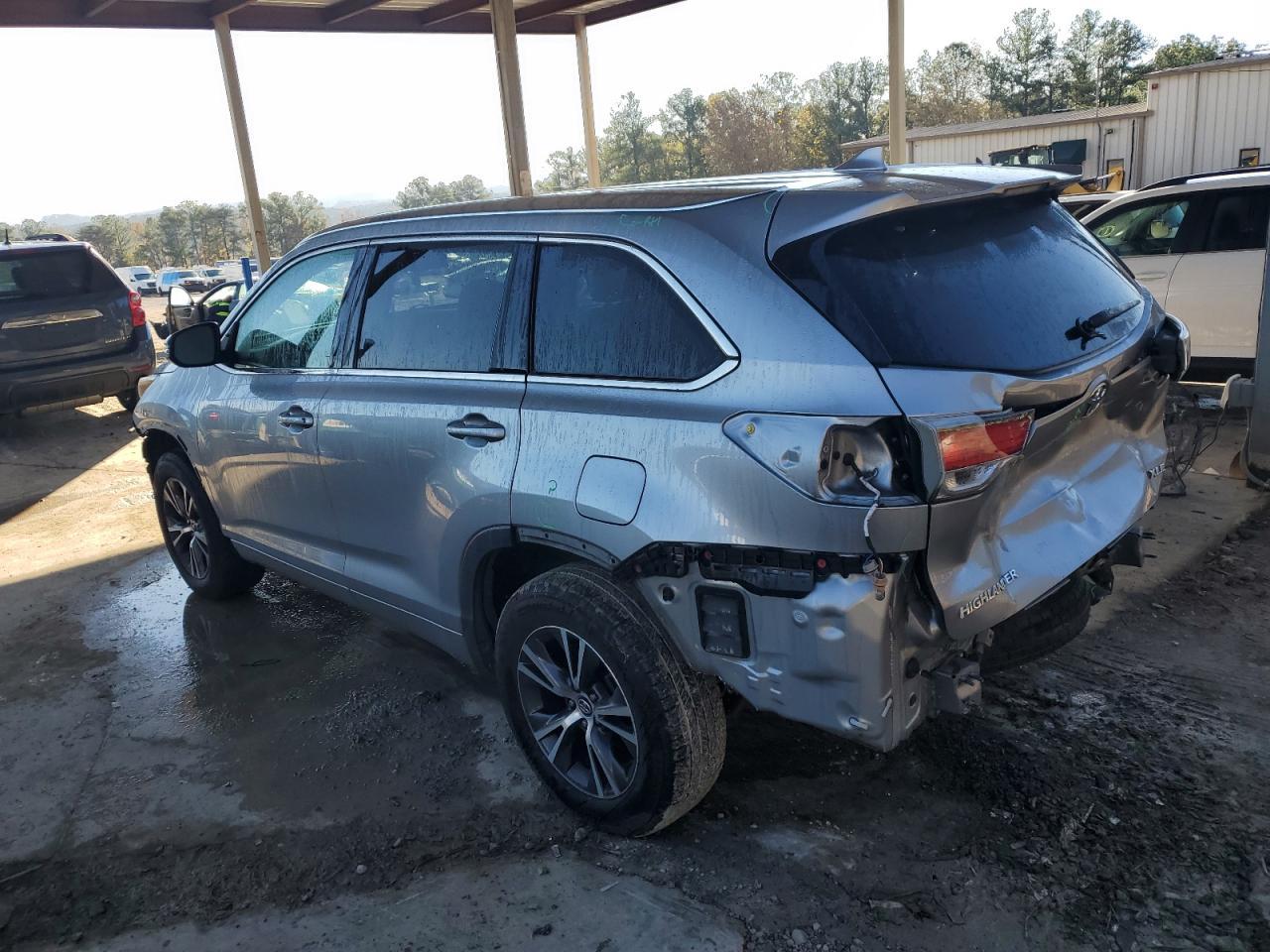 2016 TOYOTA HIGHLANDER