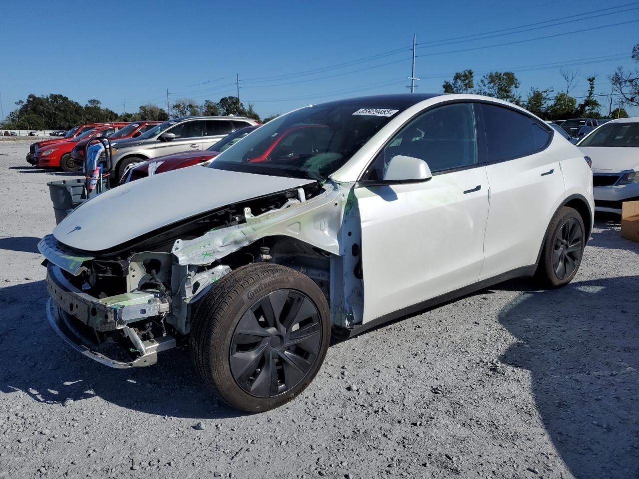2025 TESLA MODEL Y