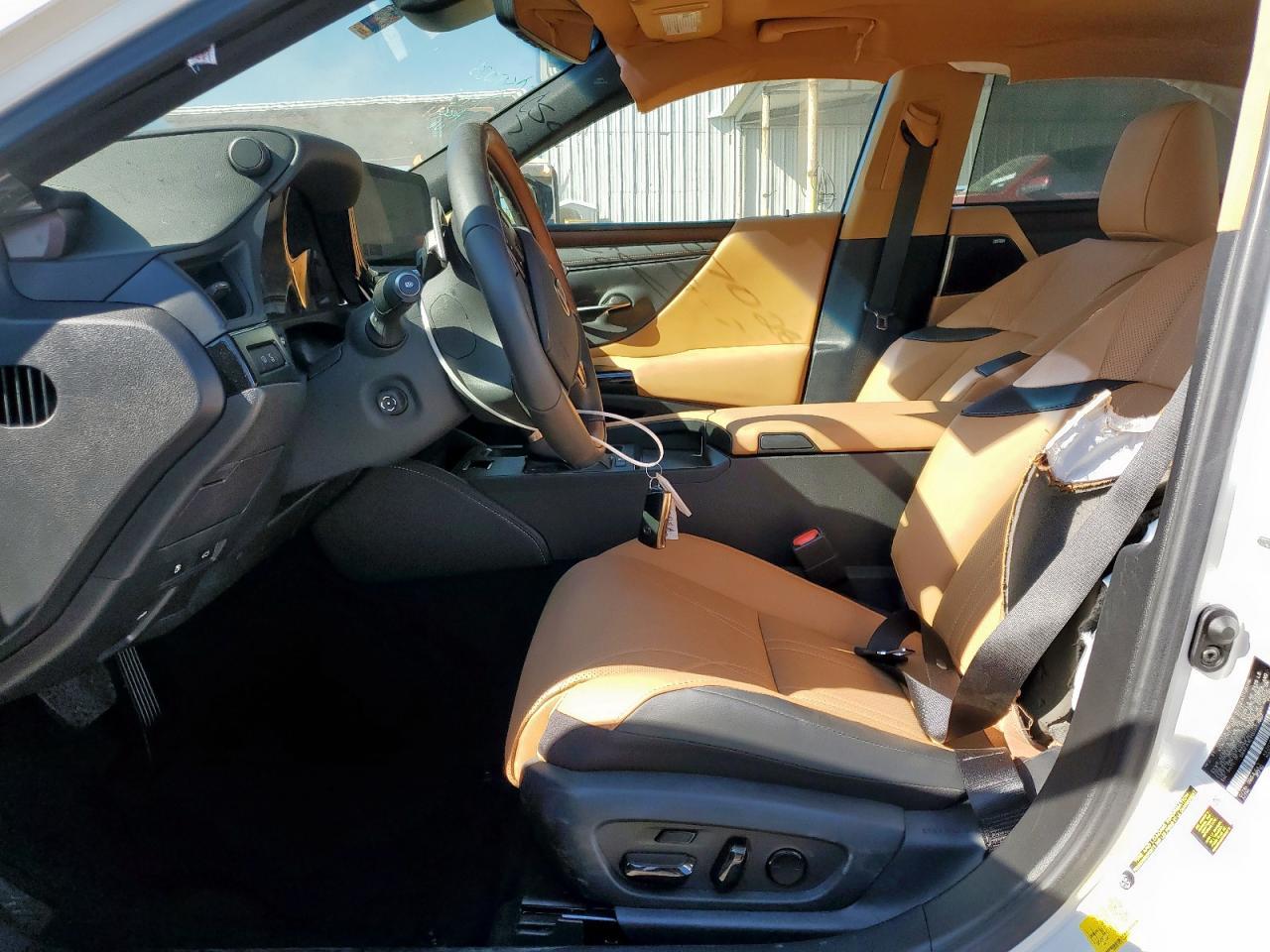 2025 LEXUS ES 300H