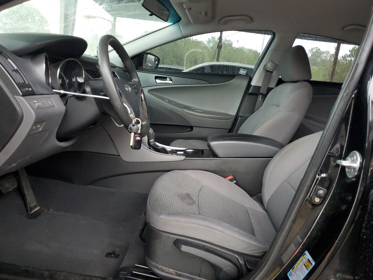 2011 HYUNDAI SONATA