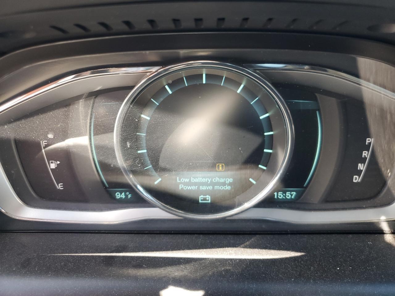 2015 VOLVO XC60