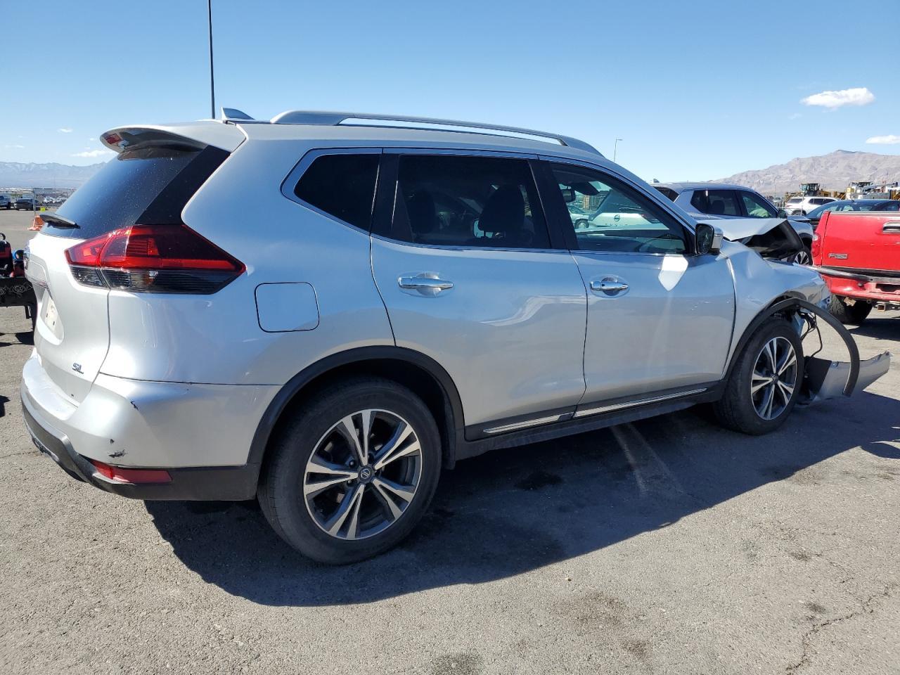 2018 NISSAN ROGUE