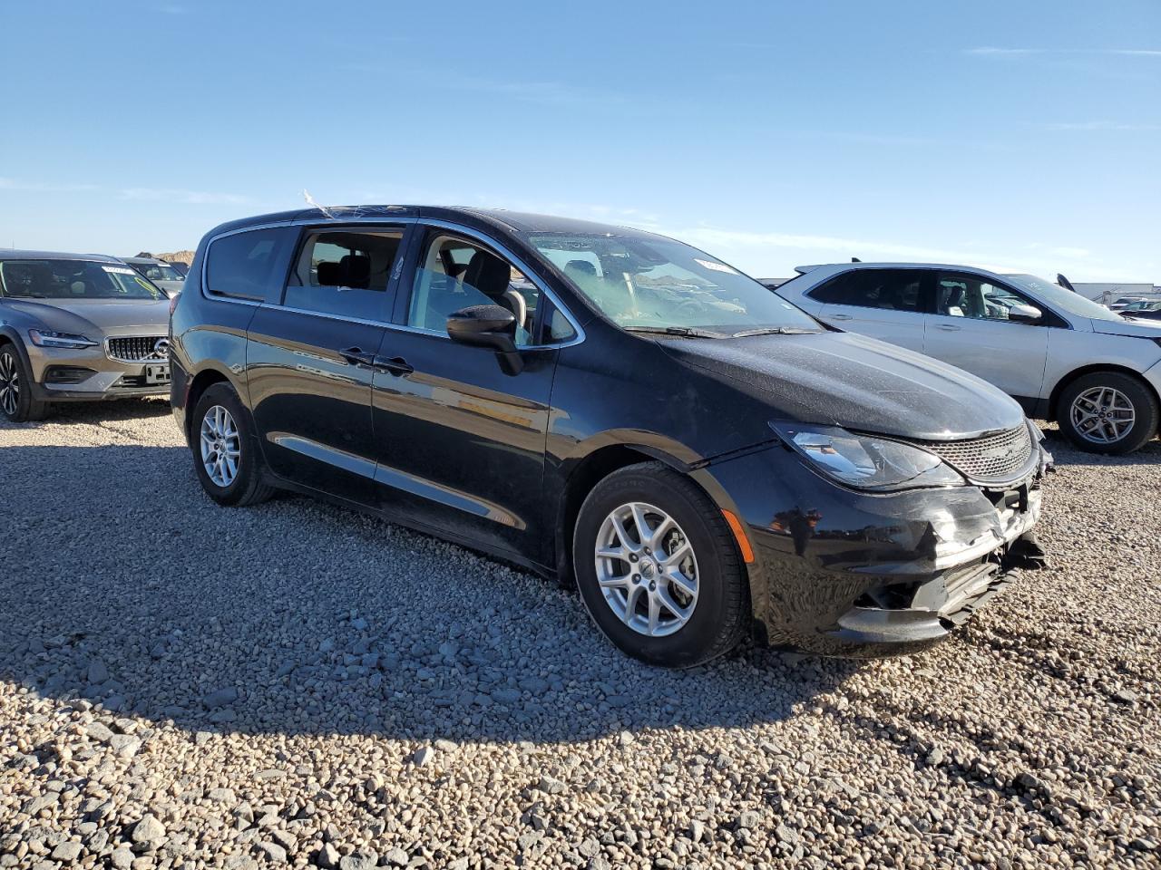 2023 CHRYSLER Voyager