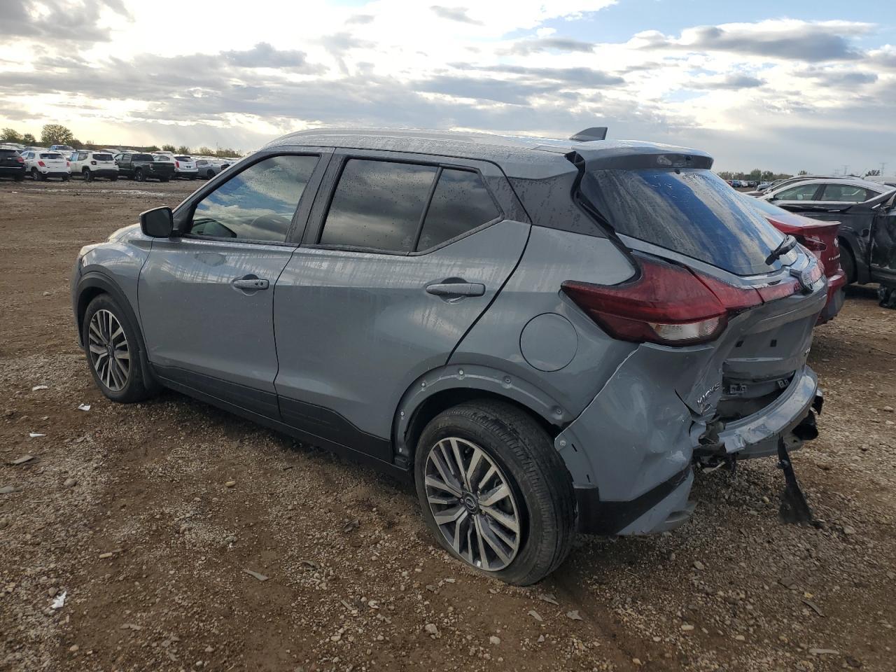 2023 NISSAN KICKS