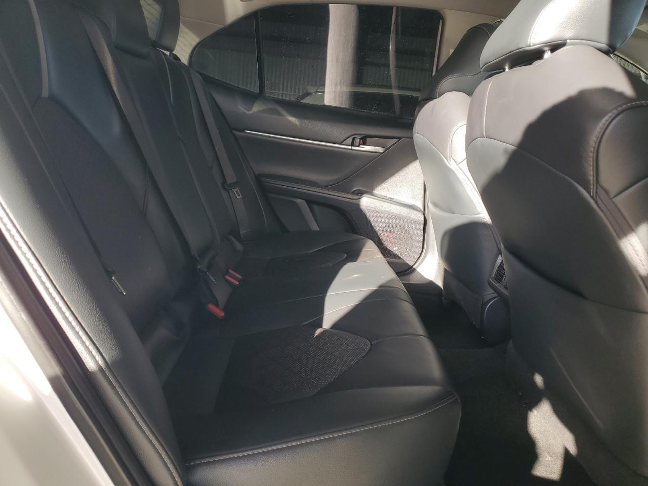 2019 TOYOTA CAMRY
