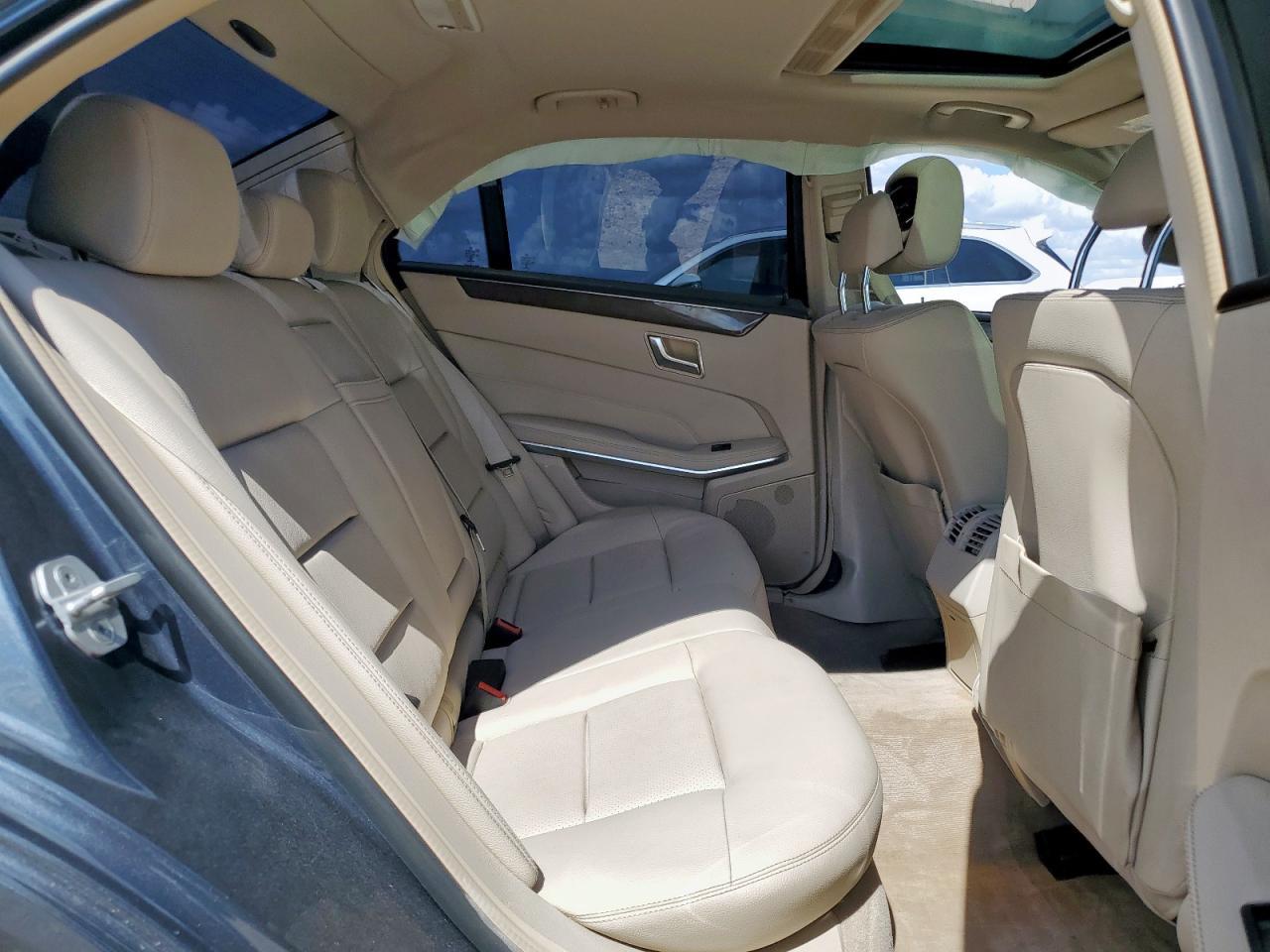 2016 MERCEDES-BENZ E-Class